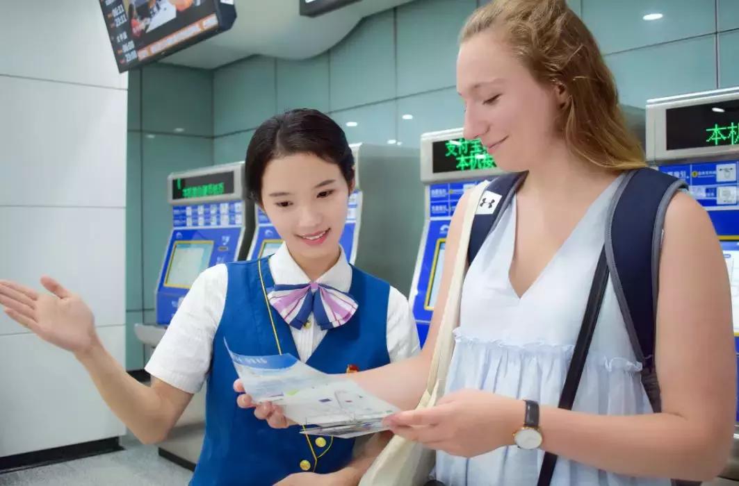 10号线一周年｜芙蓉花开，走进10号线绽放的365天