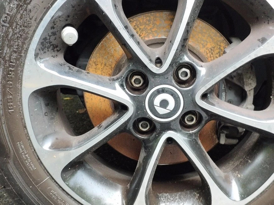 冷媒不足怎么回事,冷媒高低压差小是怎么回事