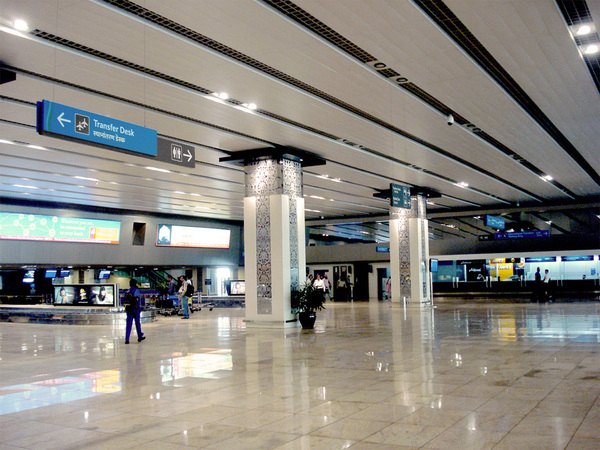 空港观察郑州,航站楼设计标识