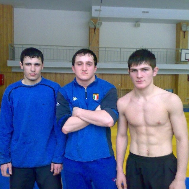 ufc嘴炮打得过一龙吗,ufc嘴炮没有开打吗