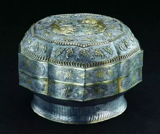 周末看展指南：你更喜欢辽代的鼎盛还是大唐的风华