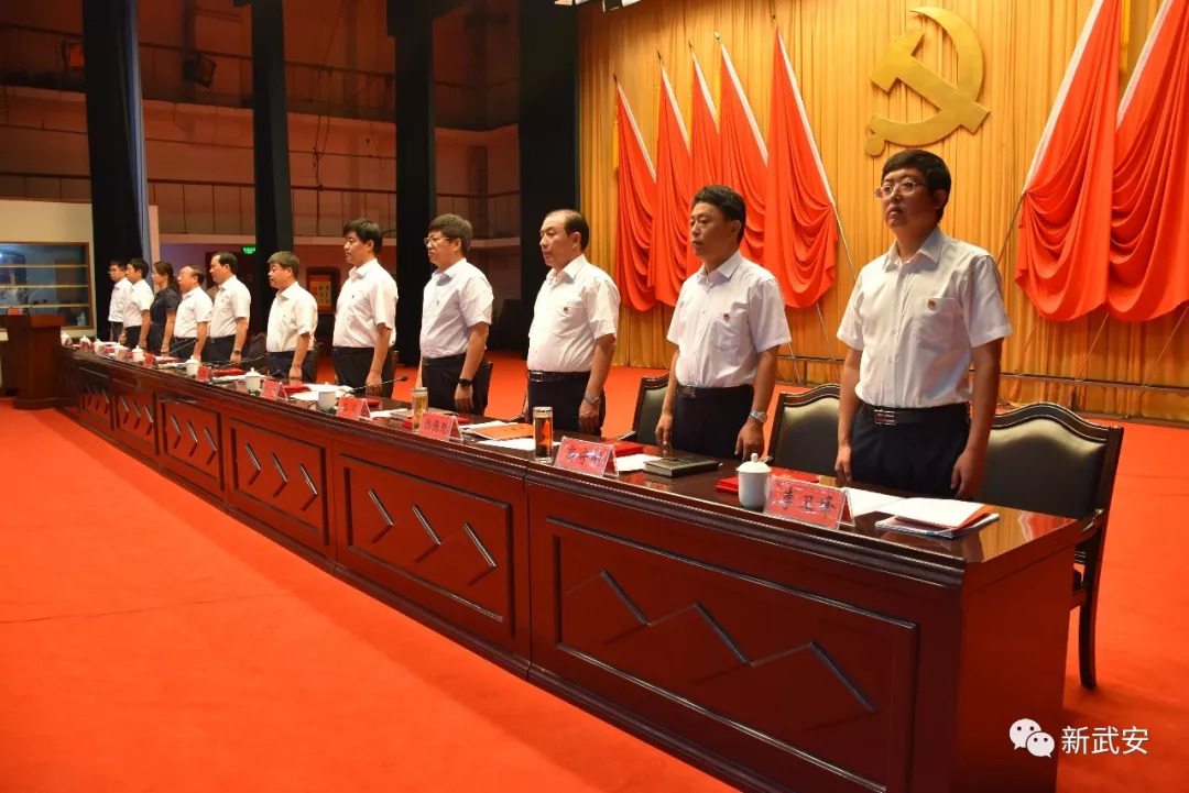 全国第37个教师节表彰,各地教师节获奖优秀教师