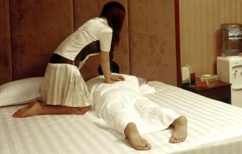 一个坐台女孩的迷醉生活「真实记录」