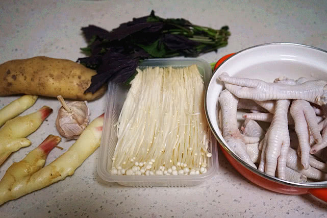 鸡爪凉拌怎么弄去骨,无骨鸡爪脱骨怎么煮不会烂