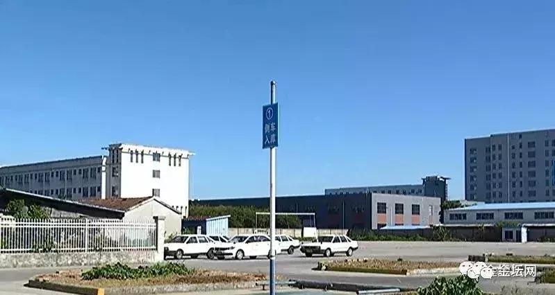 驾校教练收学费跑路了怎么办,教练收费玩失联驾校妥善解决问题