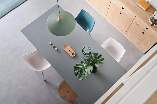 家里顶楼怎么装修,买到顶楼要怎么装修斜屋顶