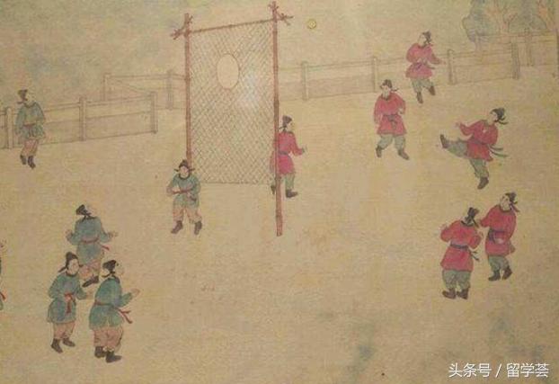 玛雅看小天采访,第一次看懂足球