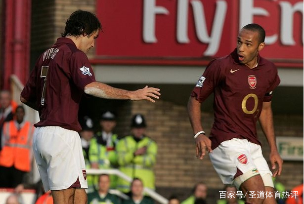 英超赛季经典画面,英超赛场经典瞬间