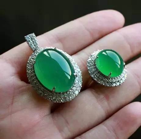 翡翠和玉有什么区别视频,翡翠和玉到底有哪些区别