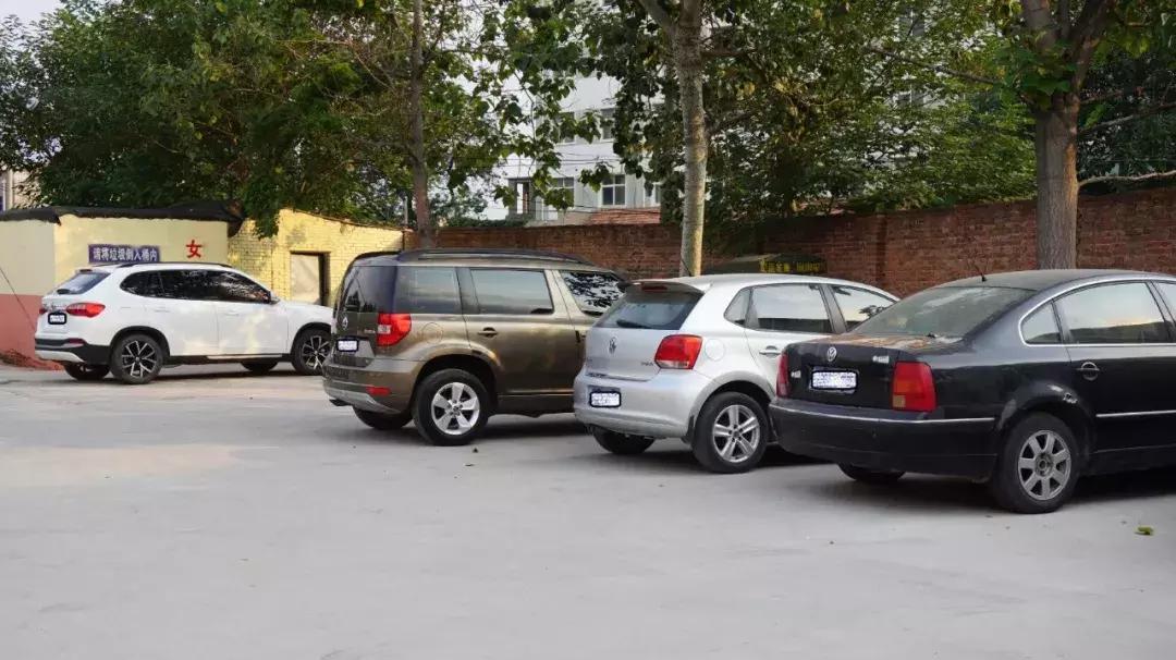 校长只开斯柯达？高中教师穷到让你不敢哭穷