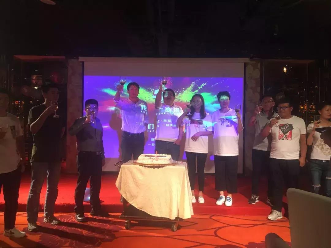 清风智媒|“新生·自强”,一份力,一股绳,一路清风一路行!