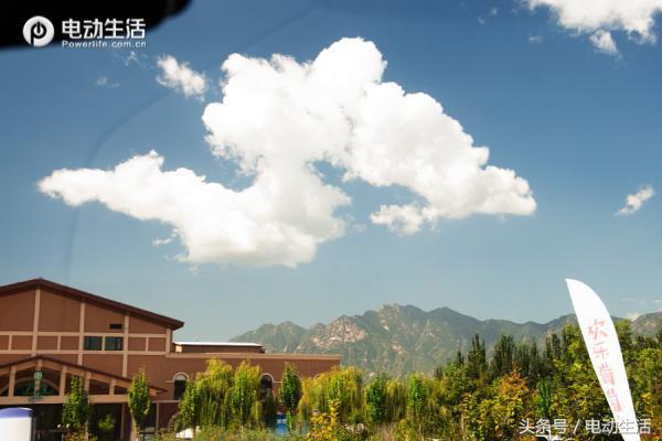 山路陡坡十八弯太刺激,山路上坡多什么电动车合适