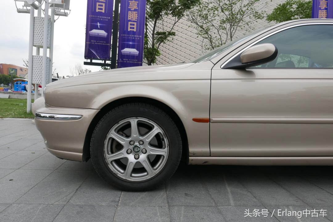 腔调与情怀彰显品位的奢华JAGUARX-TYPE