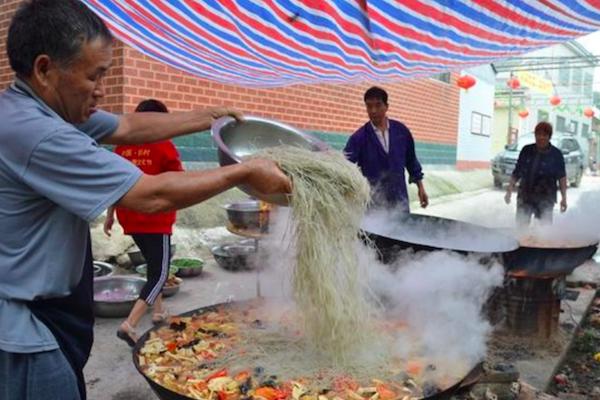 河南尉氏小寨村红白喜事熬菜,河南鄢陵县红白喜事熬菜做法