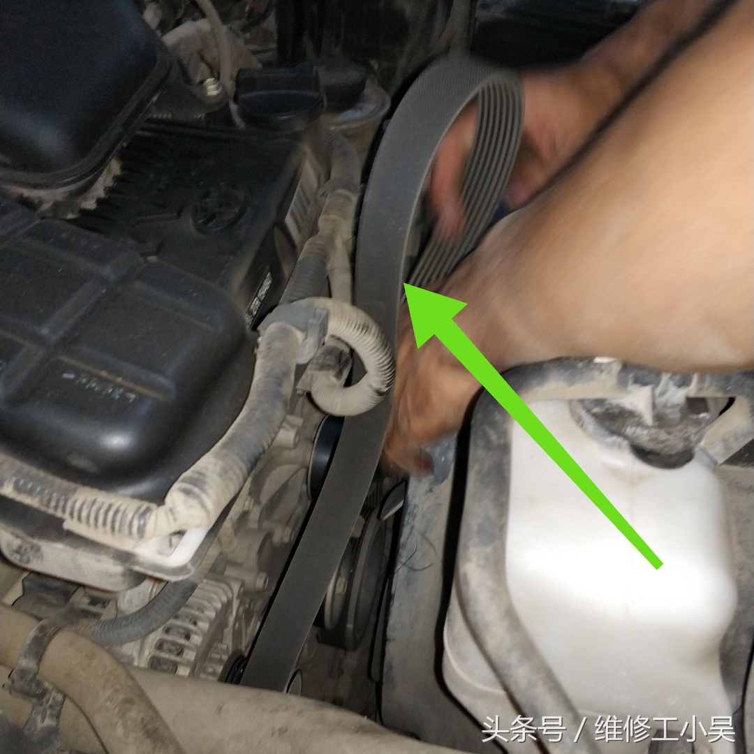 发动机一直在响咕噜噜的,发动机运行时有哒哒哒声音