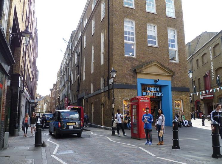 和zara一样的小众品牌还有哪些,全球最时尚的品牌