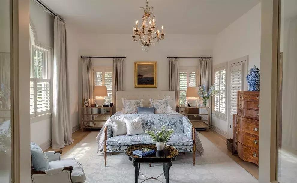 窗帘一丑毁所有！花20万装的新家不如隔壁10万简装