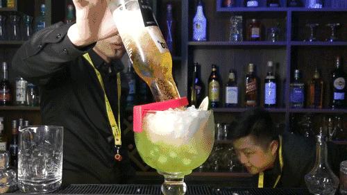 单身的小姐姐都在这里找到另一半！长春这家酒吧化身月老？