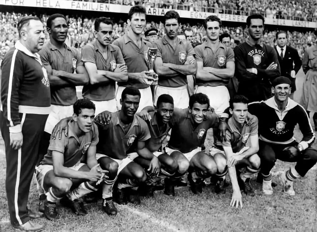 从贫民到枭雄的逆袭,从贫民窟到亿万球星