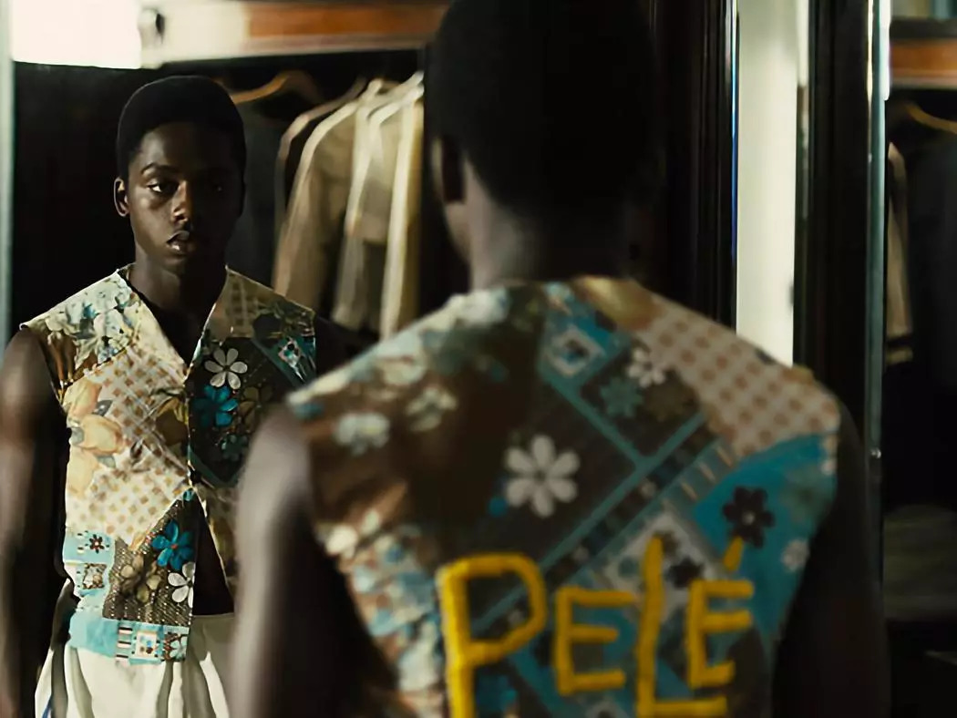 从贫民窟逆袭足球队,从贫民窟到篮球巨星