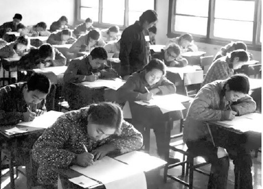 改革开放四十年一路花开,改革开放激荡四十年