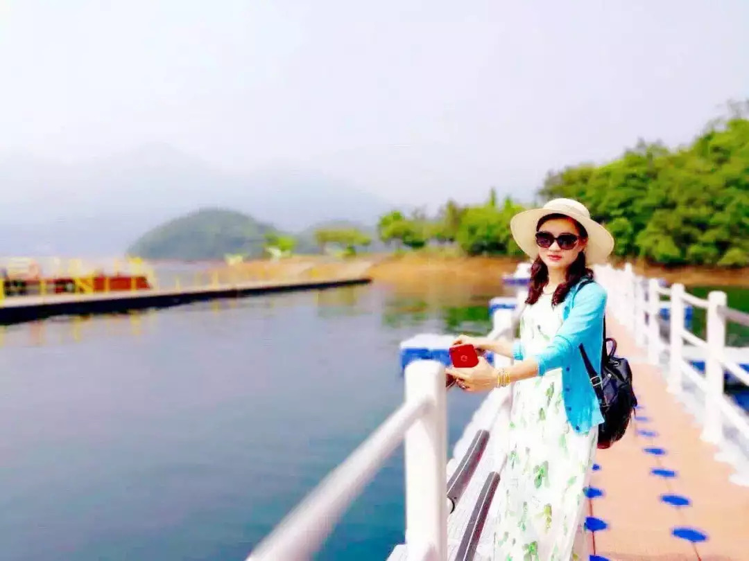 诗词专辑|姚东红:轻舟入水乐匆匆,海角天涯谁共?