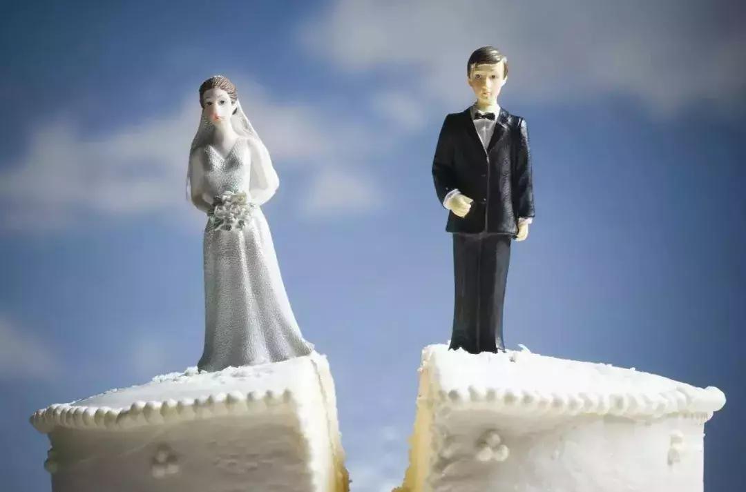 成都小甜甜一夜之间爆红了,成都小甜甜背后是无数人的心酸