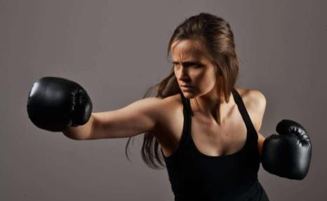 女生健身细节很重要哦,女生健身该不该练核心