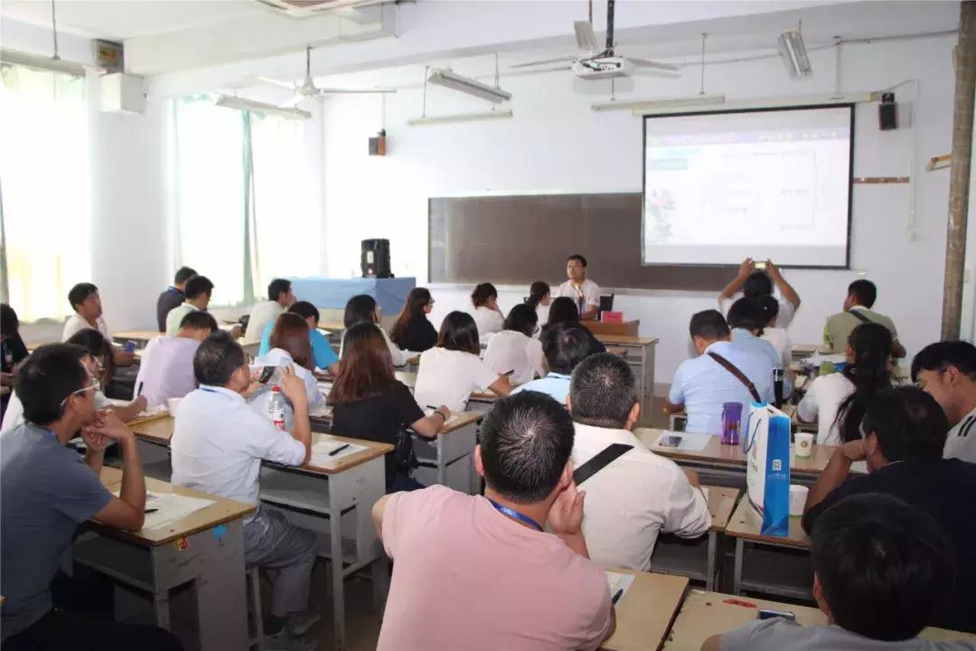 千人参会,金太阳教育2018整体备考策略研讨会在衡水十三中召开