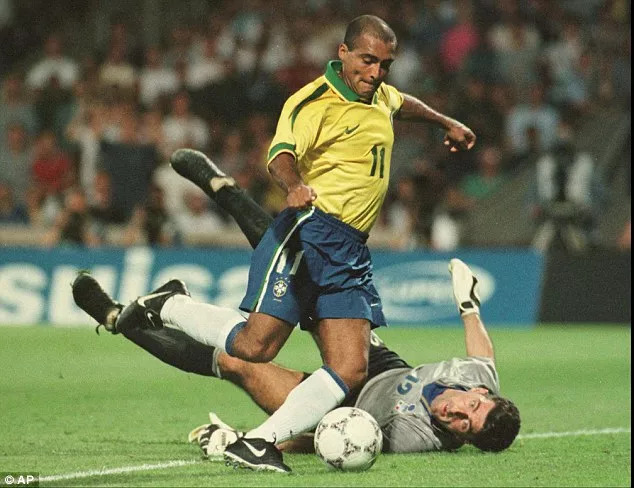 97四国邀请赛巴西对英格兰,97四国邀请赛卡洛斯