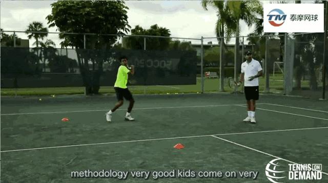 网球击球是不是控制好拍面就行了,网球小技巧教学