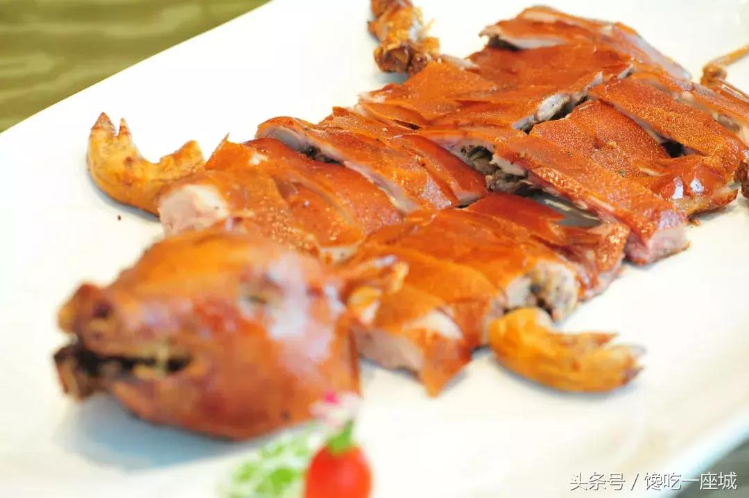 在佛山第一高的酒店举办一场浪漫奢华的法式婚宴