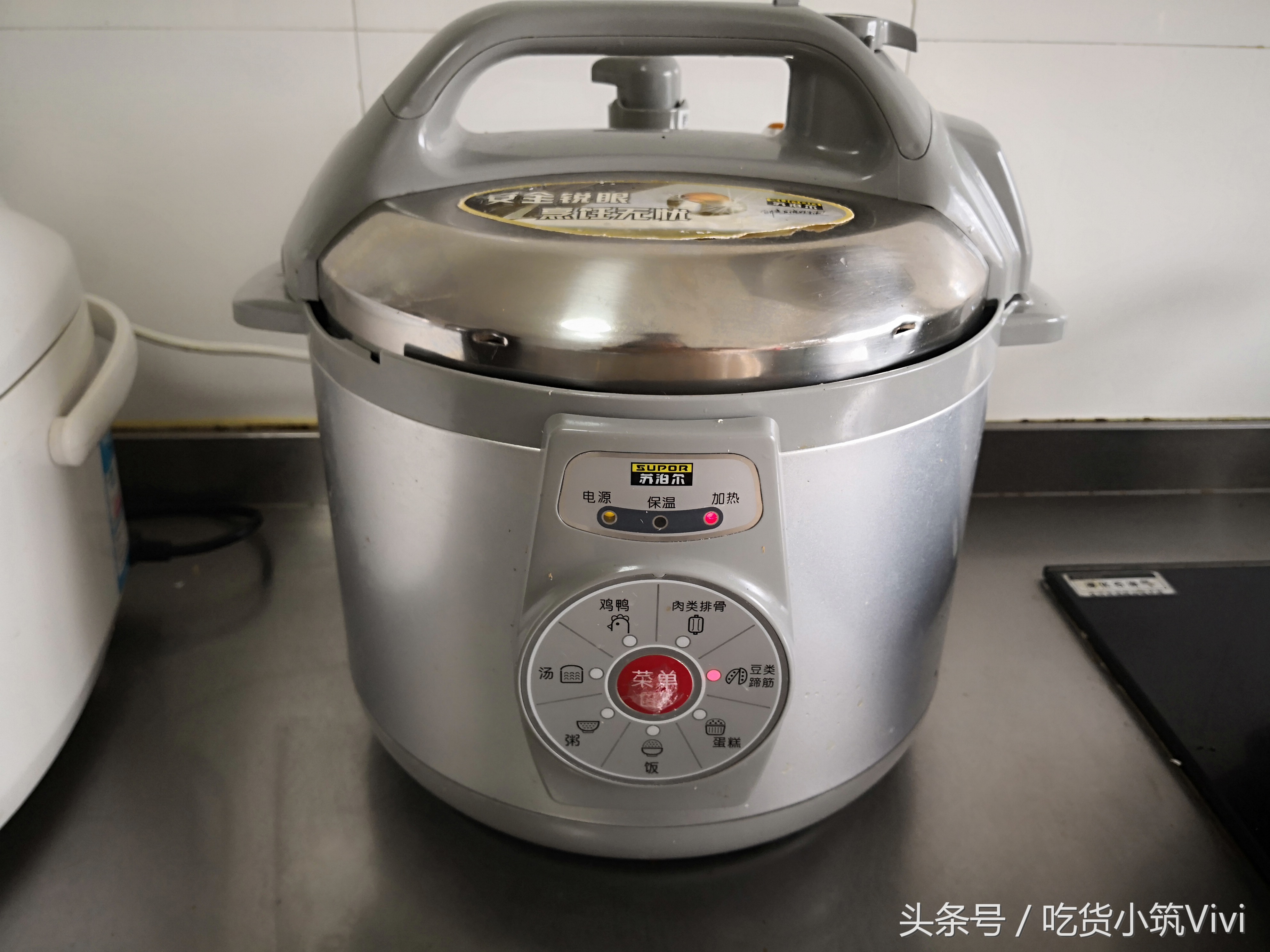 怎样在家制作不放油的绿豆糕,在家里做绿豆糕最简单的方法