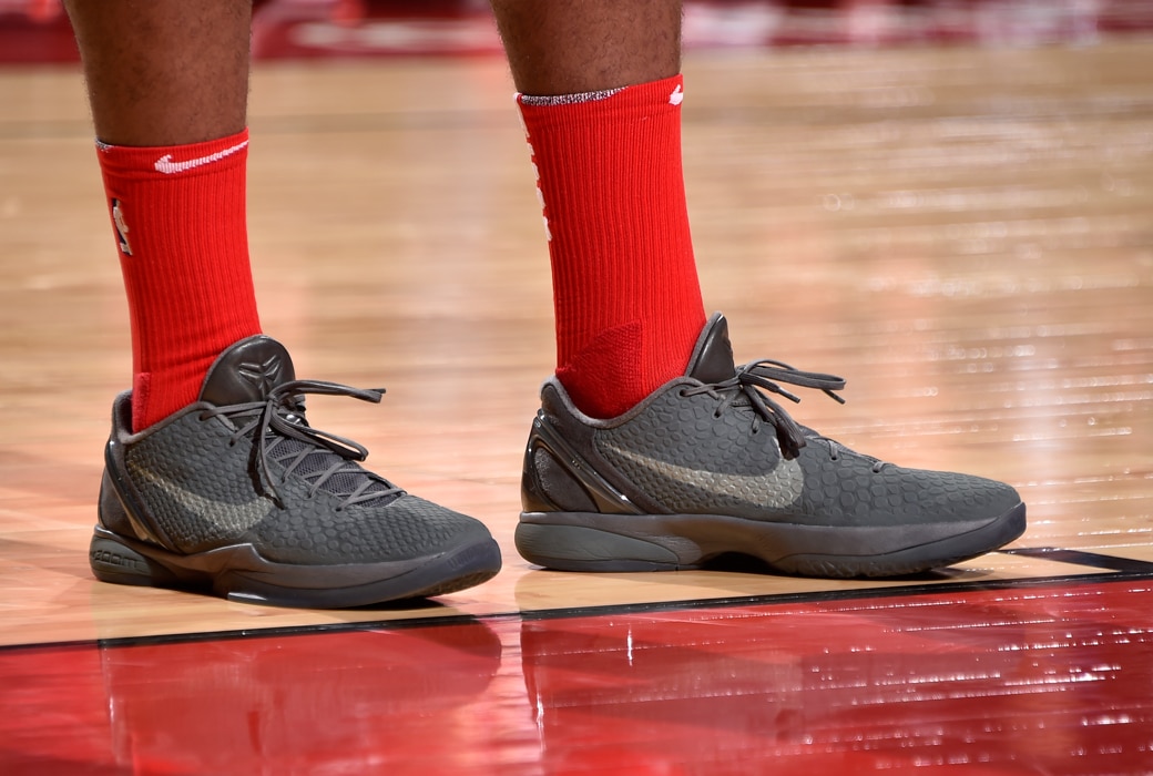 塔克球鞋上脚视频,塔克4000双球鞋