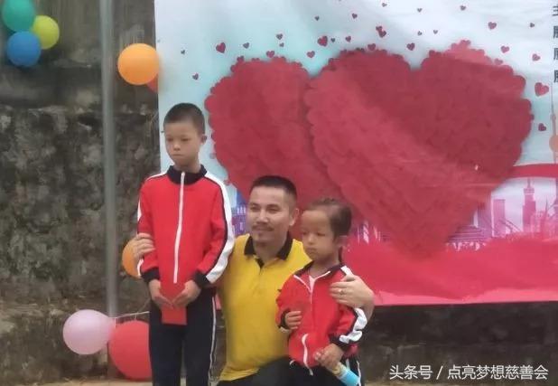 爸爸妈妈如果你爱我你就多陪陪我,爸爸妈妈我爱你时长