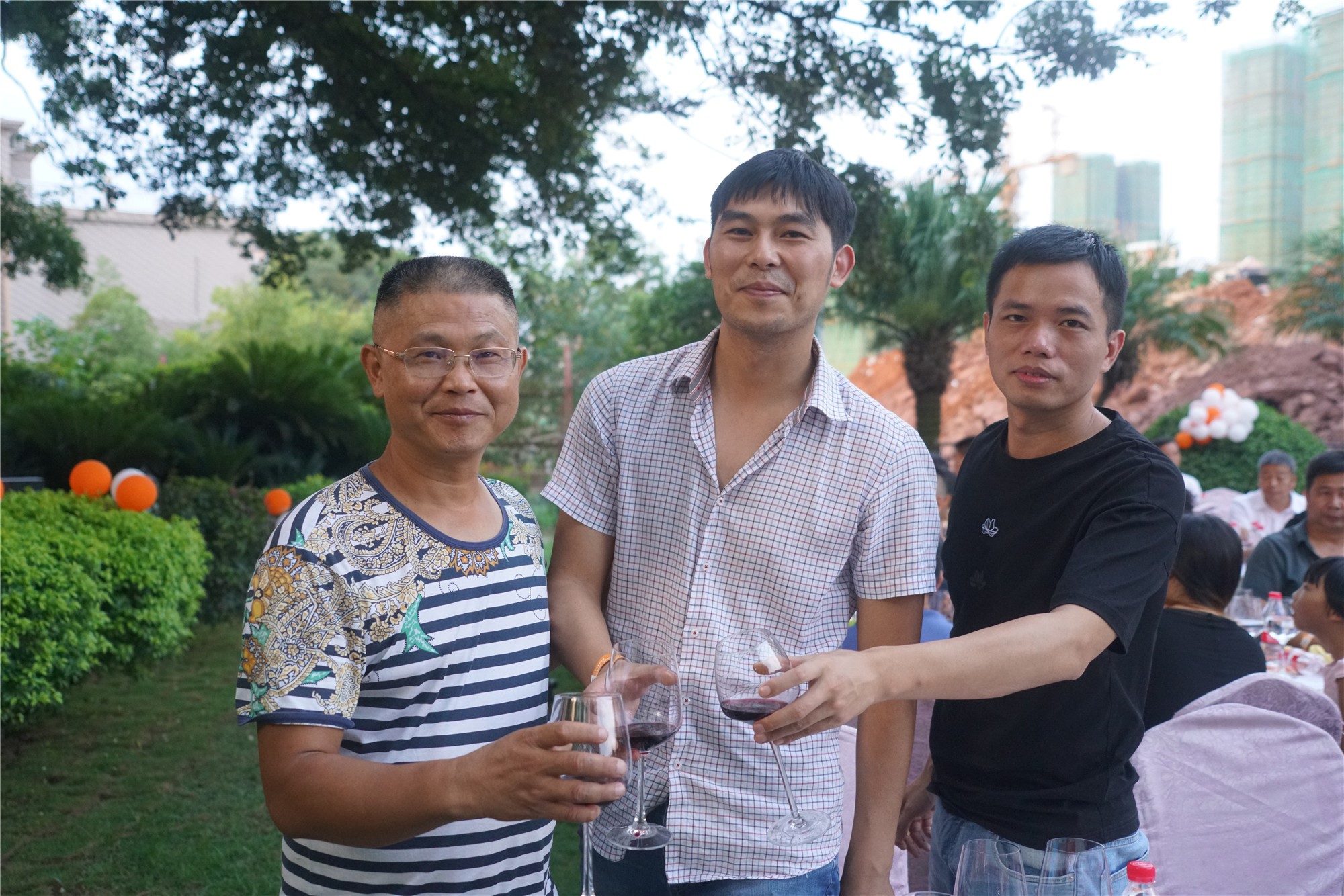 第九代张裕解百纳品鉴会荆州,张裕解百纳干红品酒大师的选择