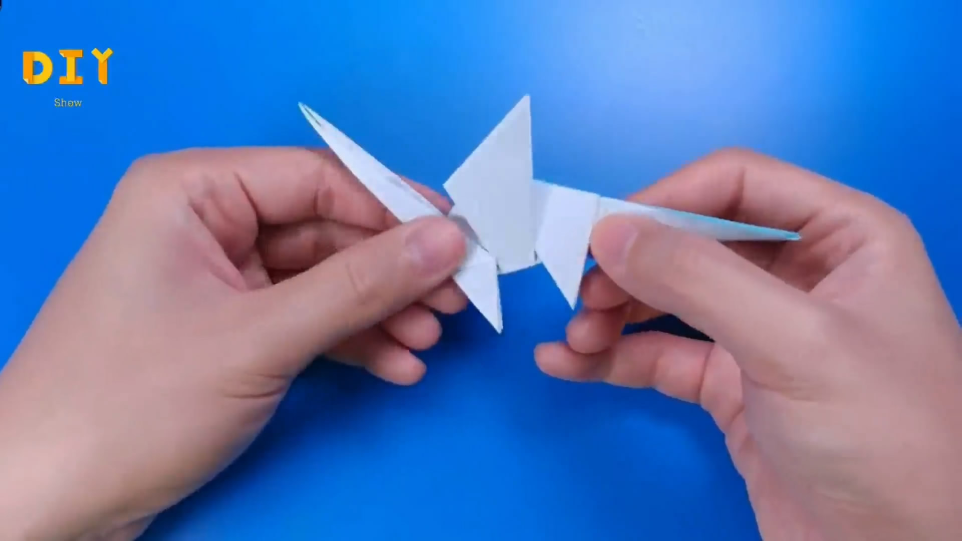 折纸手工简单做回旋镖,自制小火箭儿童手工折纸教程大全
