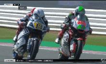 阿里纳斯帮助尼克杨,阿里纳斯和尼克杨比3分