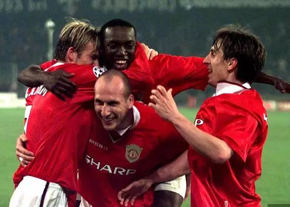 评：抚今追昔，20年前曼联开启三冠王征程全回顾