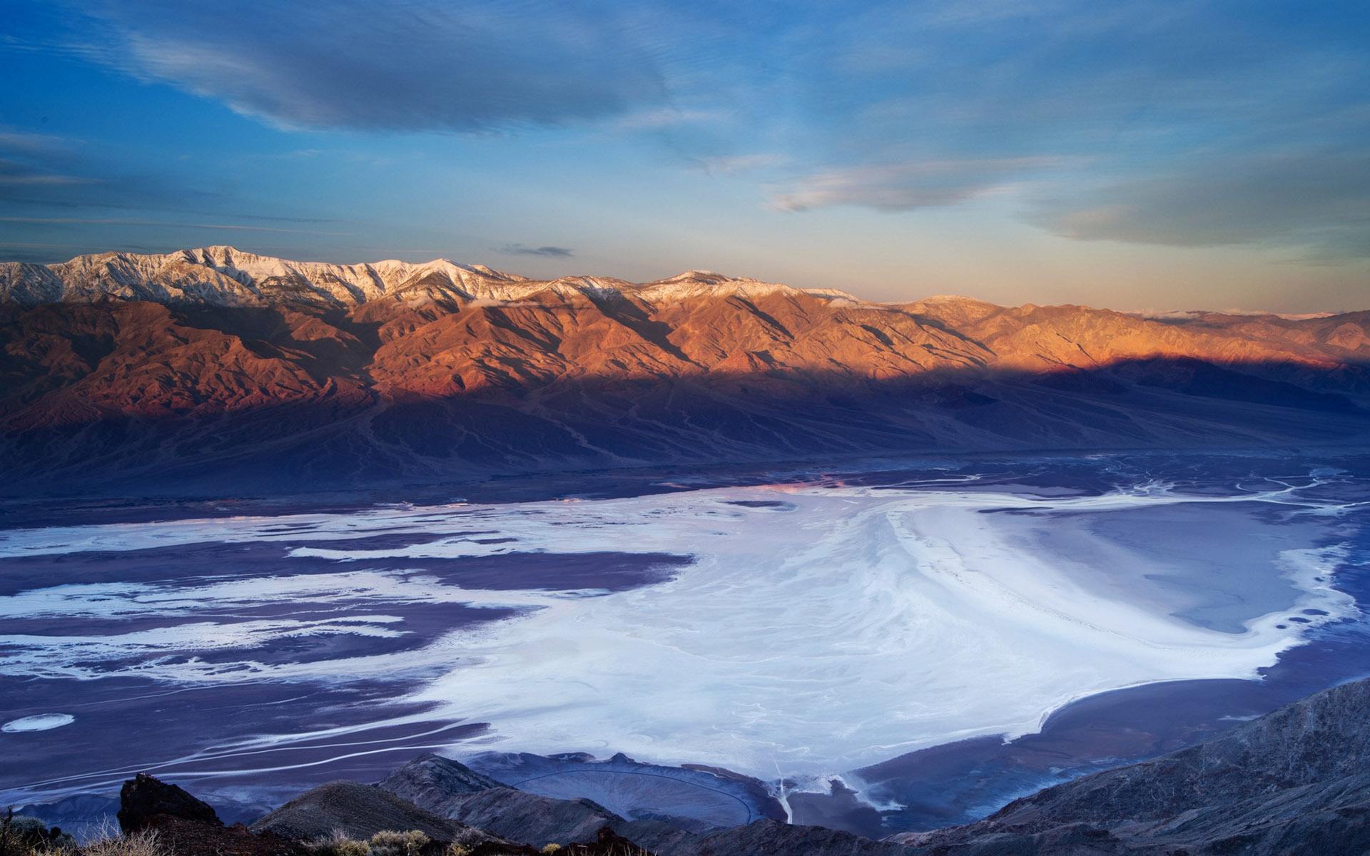 美国死亡谷魔鬼洞现沙漠,美国死亡谷公园图片