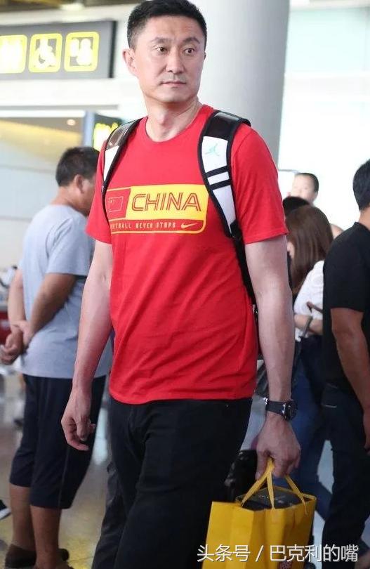 中国男篮蓝队最新比赛,中国男篮蓝队近期比赛视频