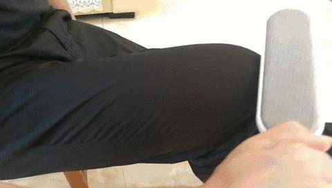 冬天衣服上都是恶心的粘毛？用这款去毛神器，轻松吸一吸，1秒扫走毛发，3秒去静电！