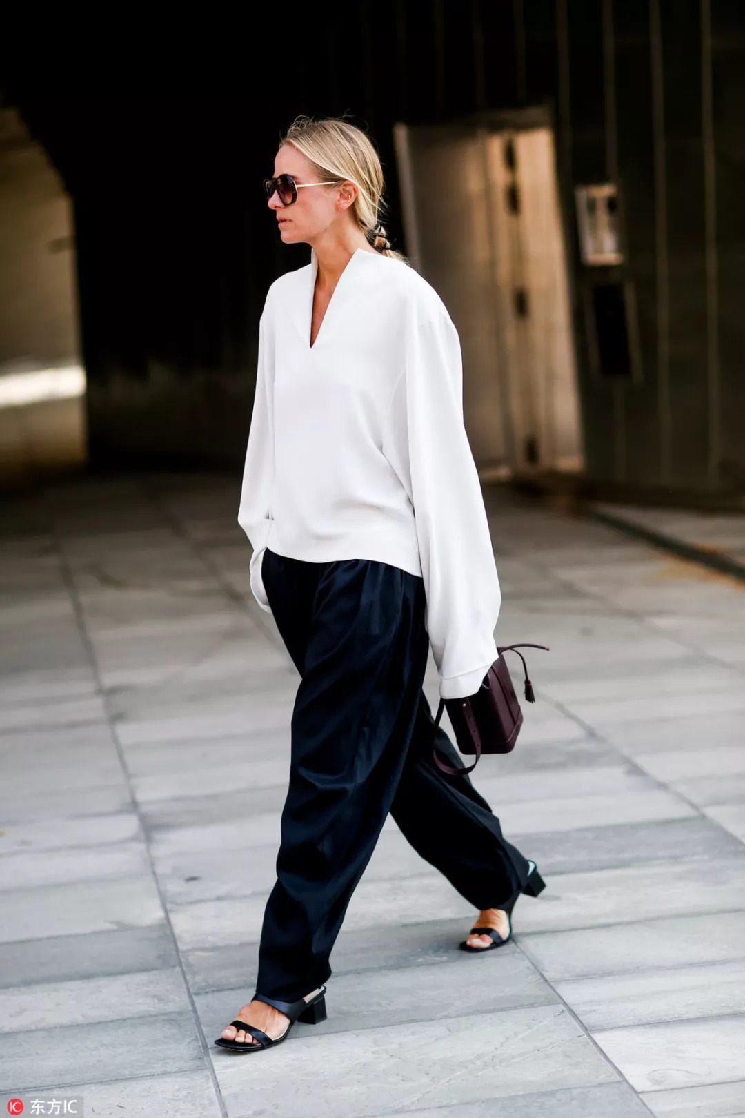 明天穿什么衣服好看很洋气,早秋新款显瘦高级感洋气爆款卫衣