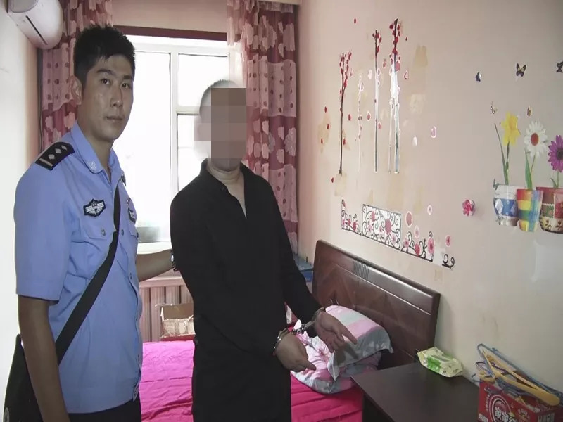 贩卖假烟最新案例,网络假烟大案