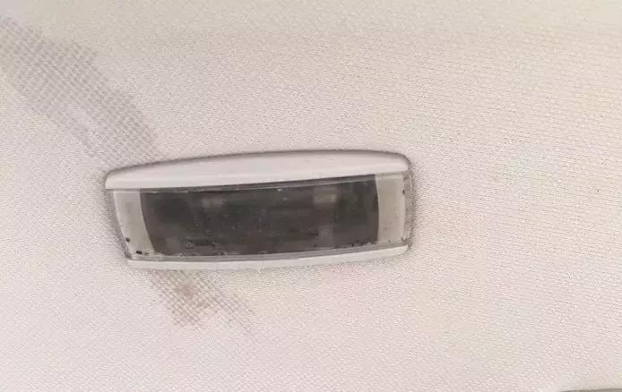 途观天窗漏水导致地板都湿透了,途观l天窗漏水解决方法