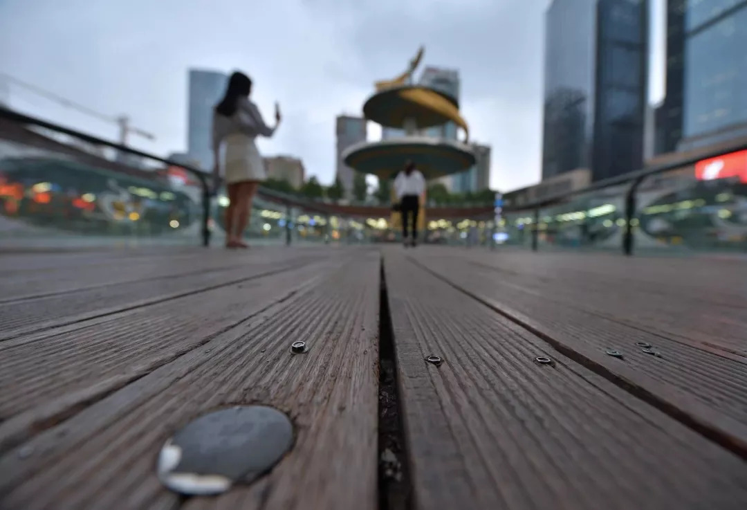 天府广场地下铺,天府广场下沉广场