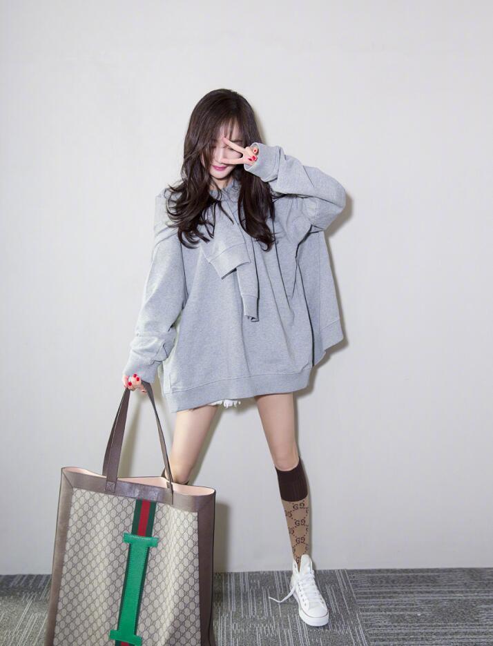 张天爱胯太大,张天爱胯宽协调吗