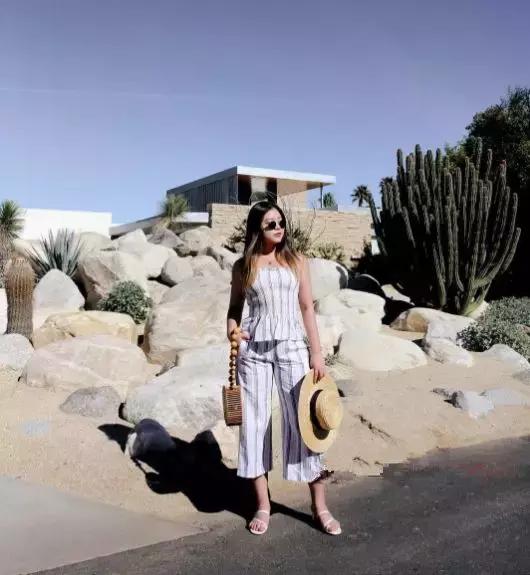 胖女孩的穿衣典范｜她又矮又胖，却因穿衣有18万关注？