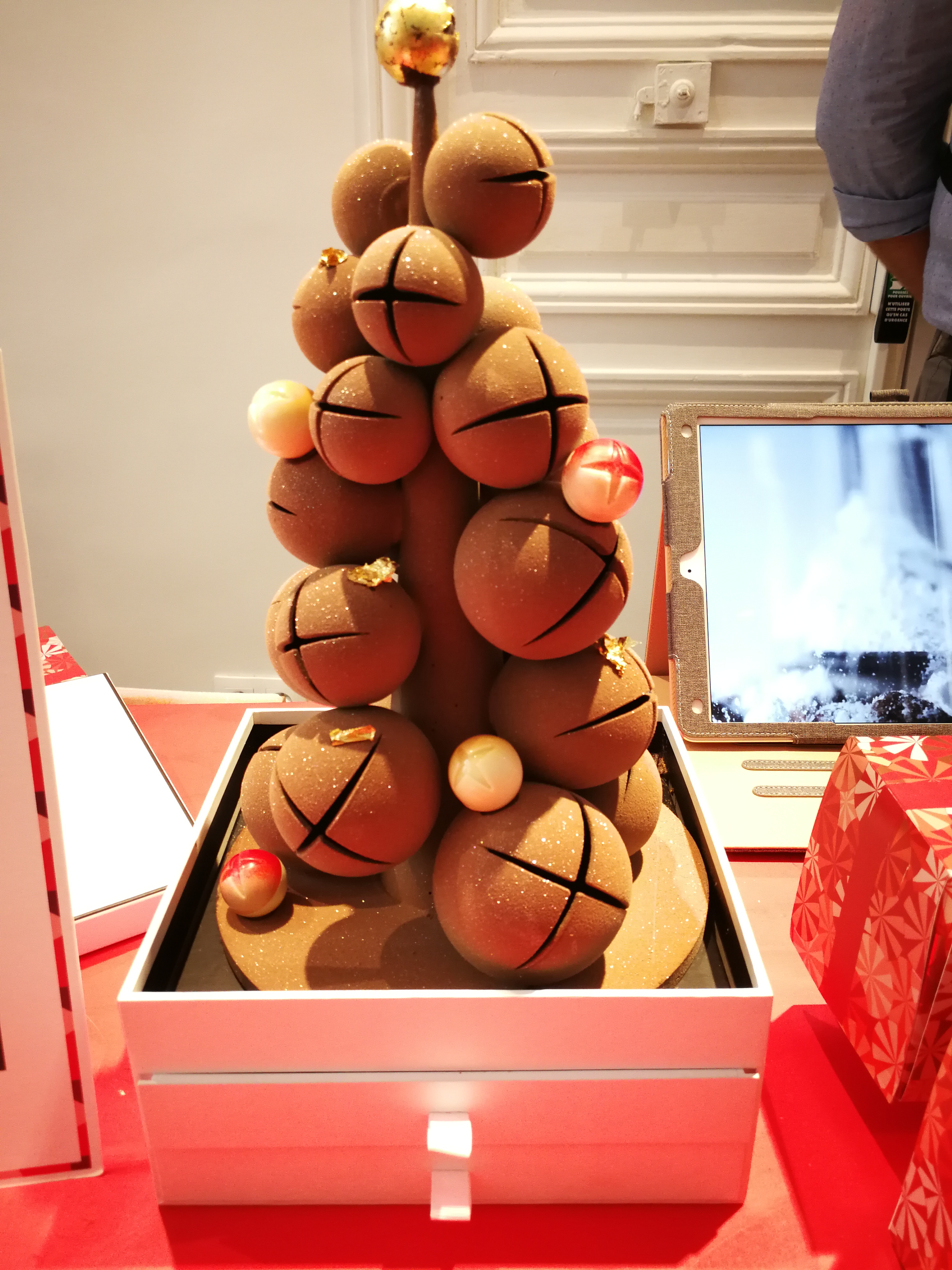 顶级鱼子酱美食,四大美食之一的鱼子酱