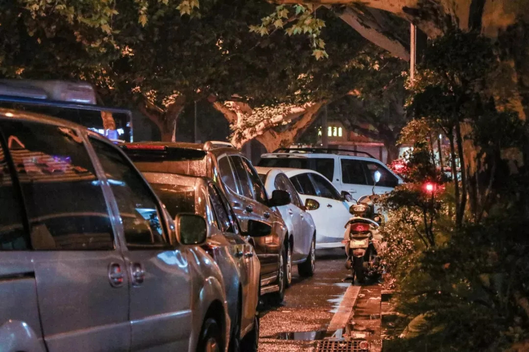 南京的夜晚真实图片,2005年的南京街头真实影像